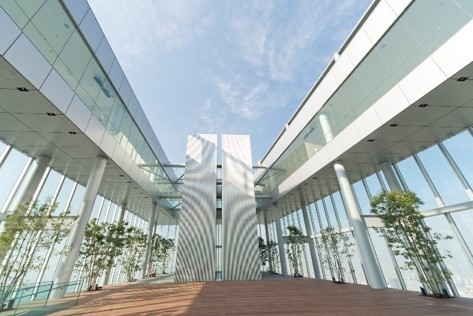 【「ハルカス300(展望台)」58階「天空庭園」】