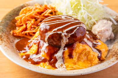 ハンバーグオムライス