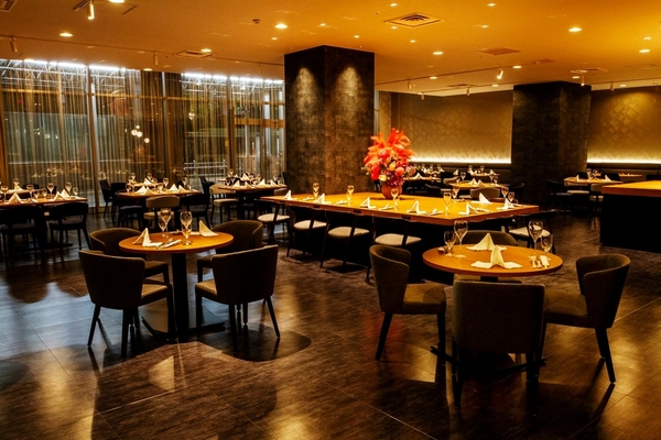 DINING TSUZUMI内観