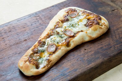 ナンのピザ スパイシーカレー