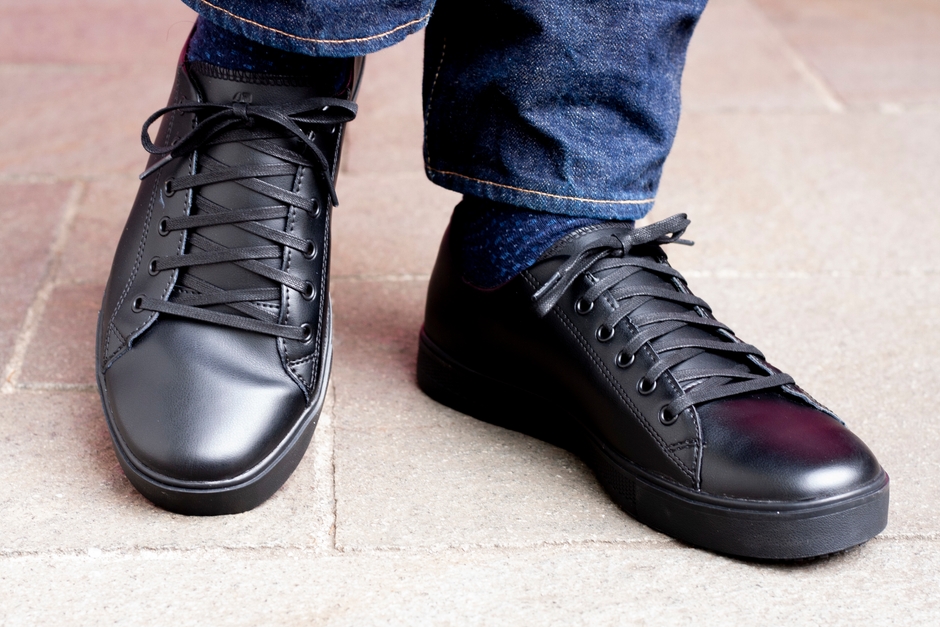 皆様の足元をおしゃれに安全に。