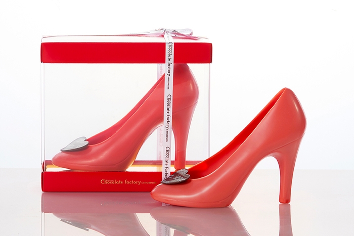 「横浜ハイヒールチョコレート（ストロベリー）」2,500円(税別)