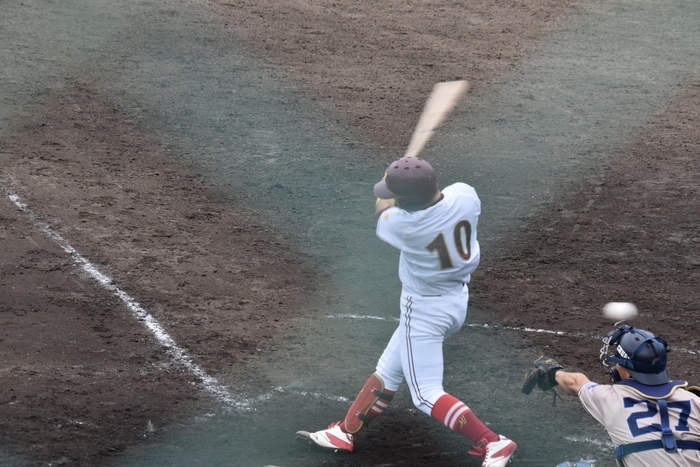 犠牲フライを放った山蔭主将