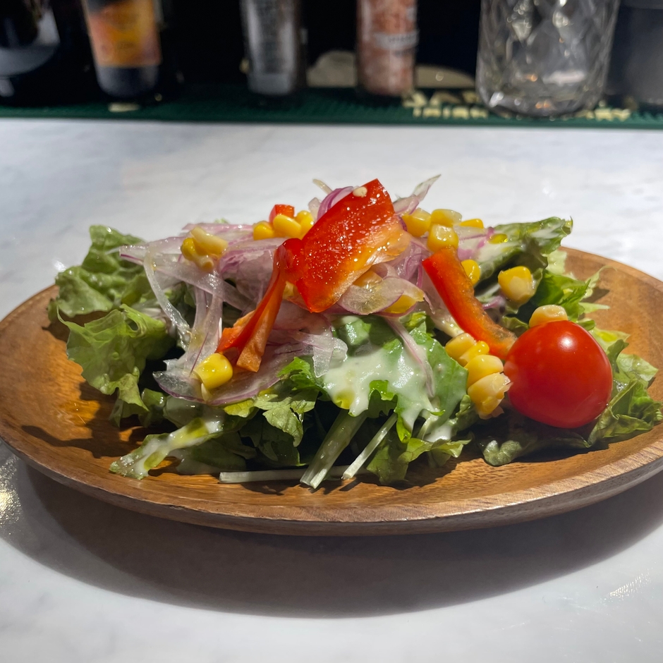 コースのサラダ