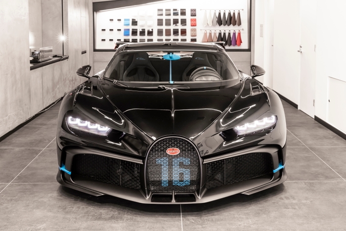 BUGATTI Chiron Pur Sport2