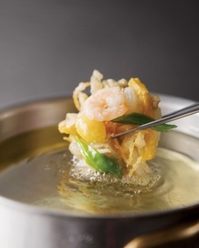 （9月）秋の食材を取り入れた揚げたてかき揚げ