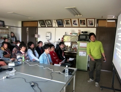 昨年:京都大学幸島観察所でのレクチャー