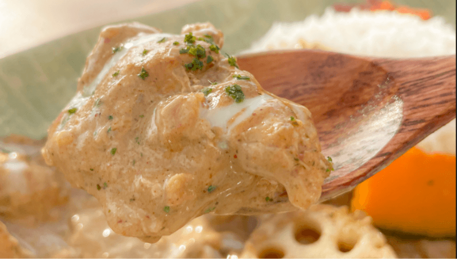 ココナッツミルクの濃厚な甘味とコク