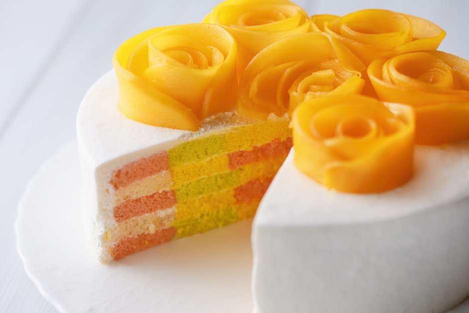 レインボーショートケーキ