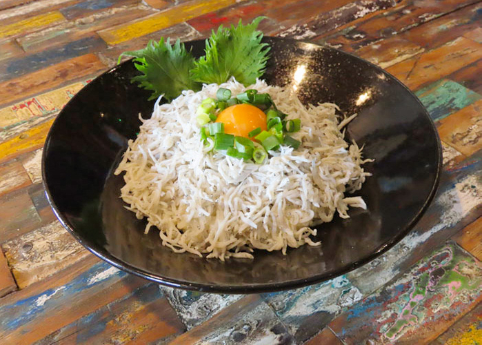 もりもり海鮮釜揚げしらす丼