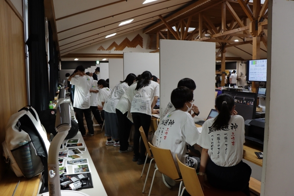 セレクト会議の様子(2022年大会)