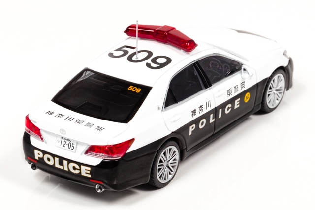 1/43 トヨタ クラウン アスリート 2017 神奈川県警察高速道路交通警察隊車両:右後