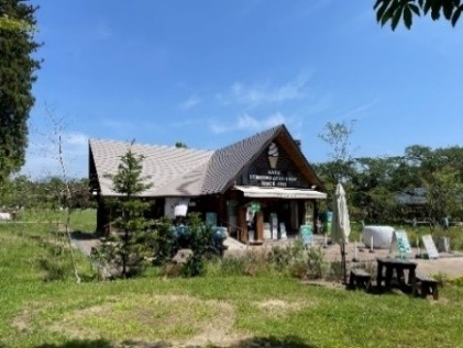 ソフトクリームショップ本店横