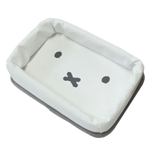 ミッフィーのカー用品