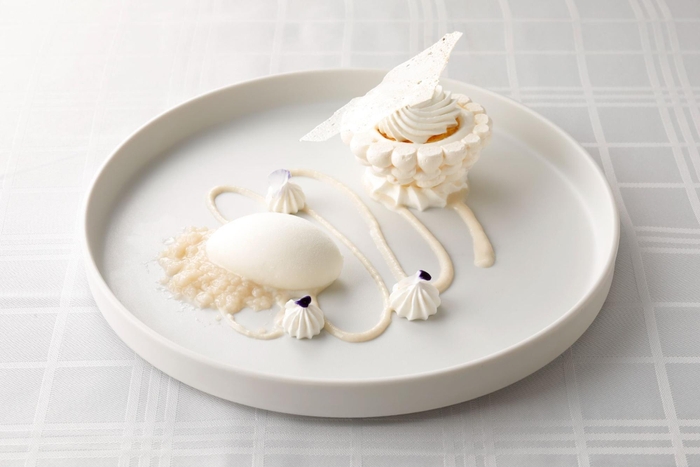 リコッタチーズとヨーグルトクリームのムラングシャンティー