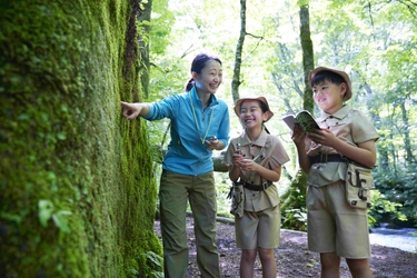 【奥入瀬渓流ホテル】自由研究に最適！国立公園のコケを学べる「奥入瀬コケ博士」実施｜提供期間：2022年8月1日〜31日