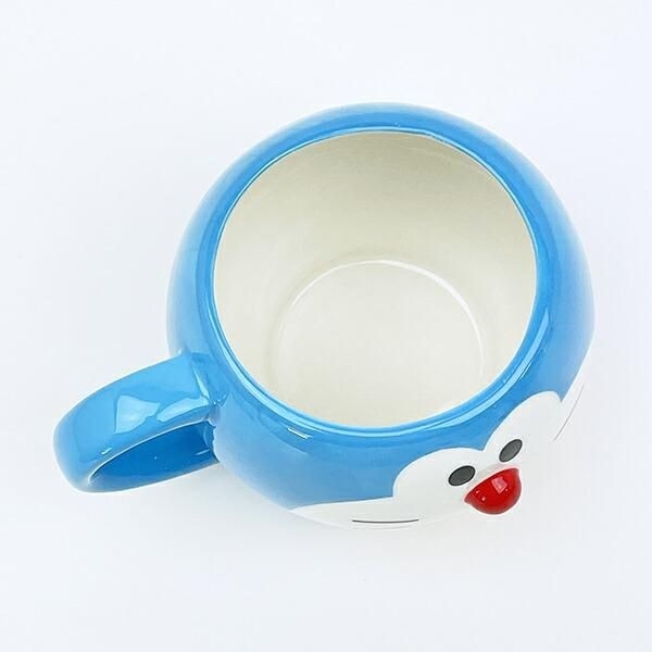 ドラえもんのマグカップ