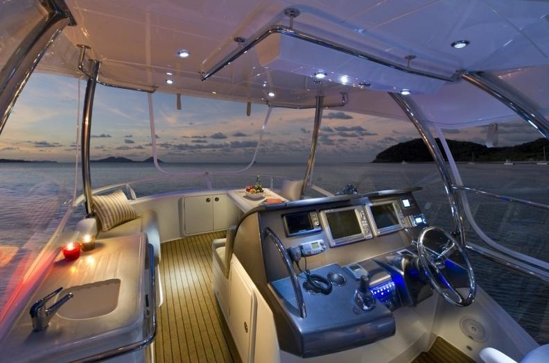 Riviera 43 flybridge