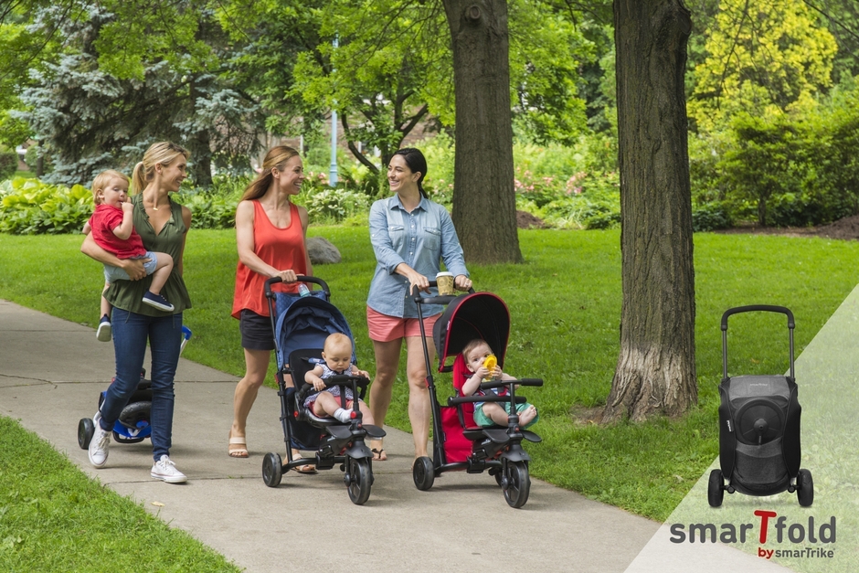 ママ友と散歩(イメージ画像)