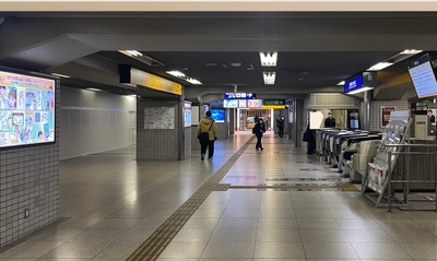 東改札付近(現状)