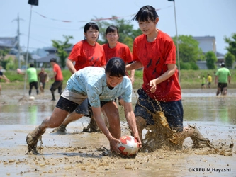 小・中学生の親子対象 ラグビーチーム“クボタスピアーズ”の選手と 「田んぼラグビー」を楽しもう！4月10日(水)参加者募集開始