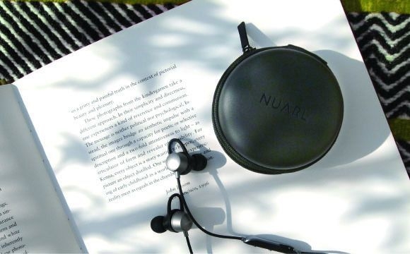 NUARLイヤホンケース ※イヤホンは付属していません