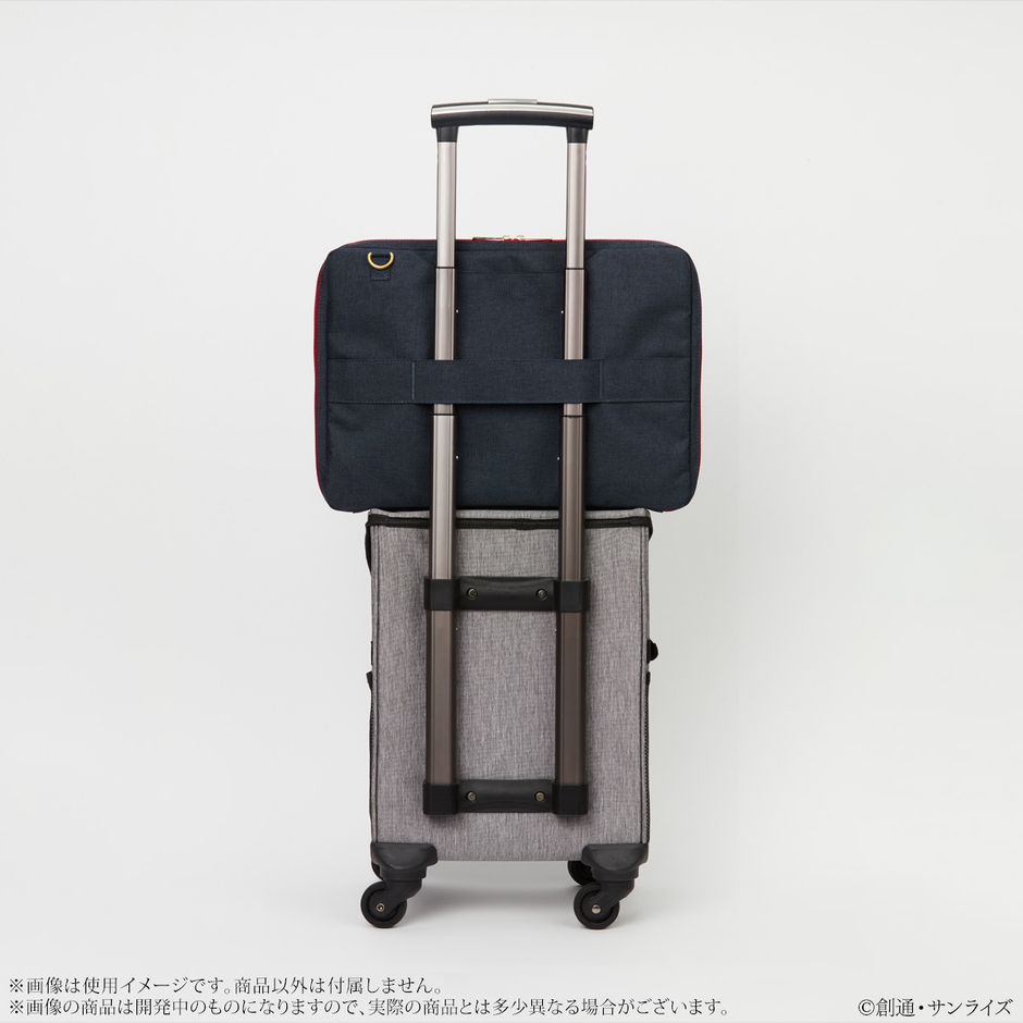 機動戦士ガンダム シャア専用PCケース(使用イメージ)