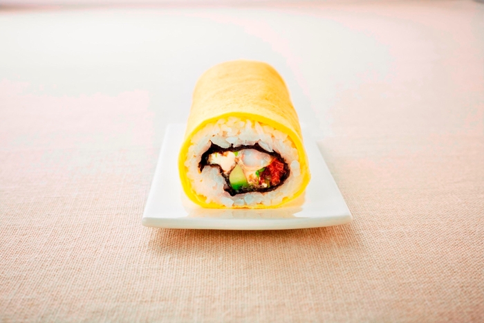 7種野菜入り海老とアボカドの福恵方巻き