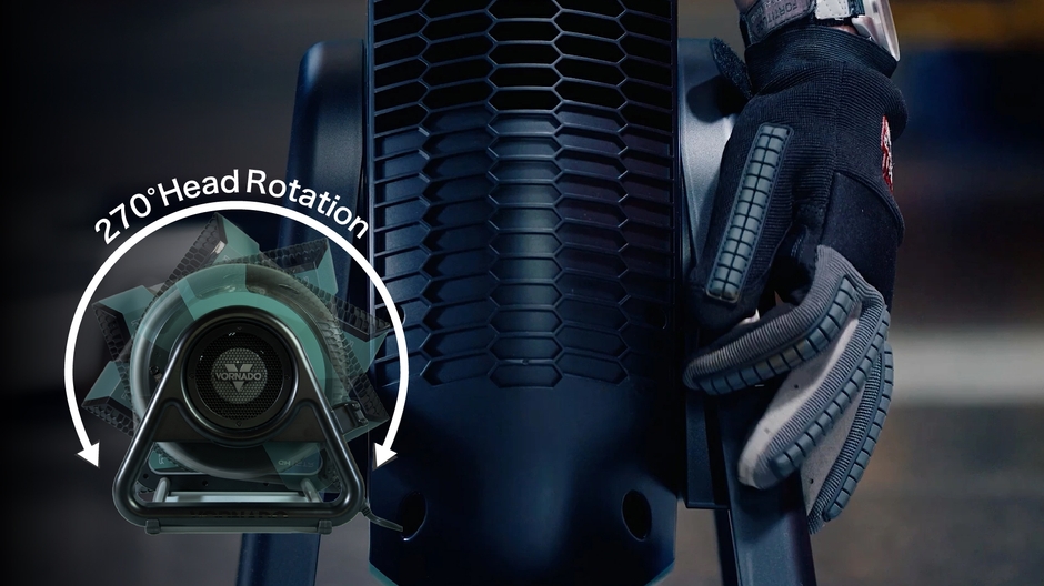 操作しやすいトグルスイッチ／手動で上下に270°回転するヘッド