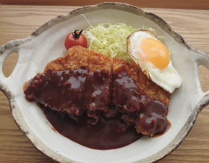 デミたまカツ丼