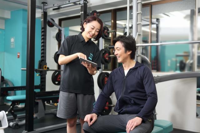 マンツーマン指導のカウンセリング風景