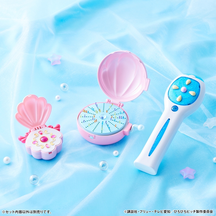 (左から)『Special Memorize アクアピッチ 七海るちあ』/『マーメイドメロディー ぴちぴちピッチ Special Memorize 七海るちあのオルゴール』/『Special Memorize e-pitchマイク 七海るちあ』