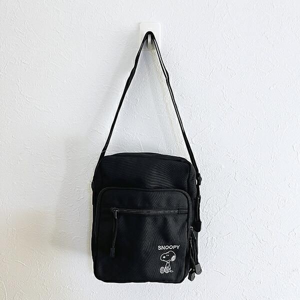 スヌーピーのショルダーバッグ