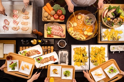 夕食バイキングのライブキッチン