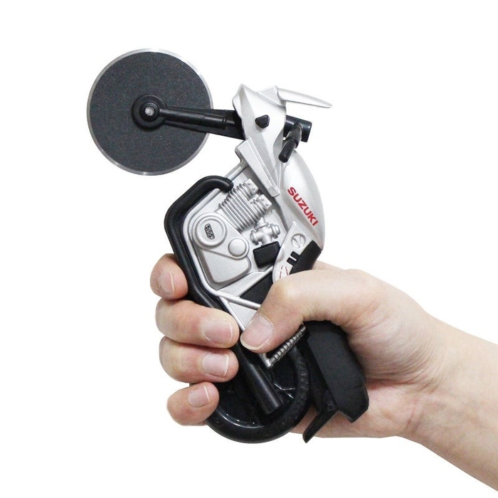 スズキのKATANA型ピザカッター「ピザカッターナ」