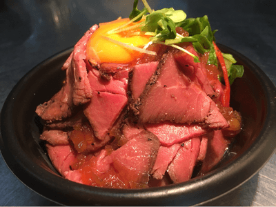 『ローストビーフ丼』