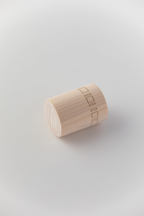 haus ヒノキオールインワンナチュラルスキンジェル ヒノキ材キャップ