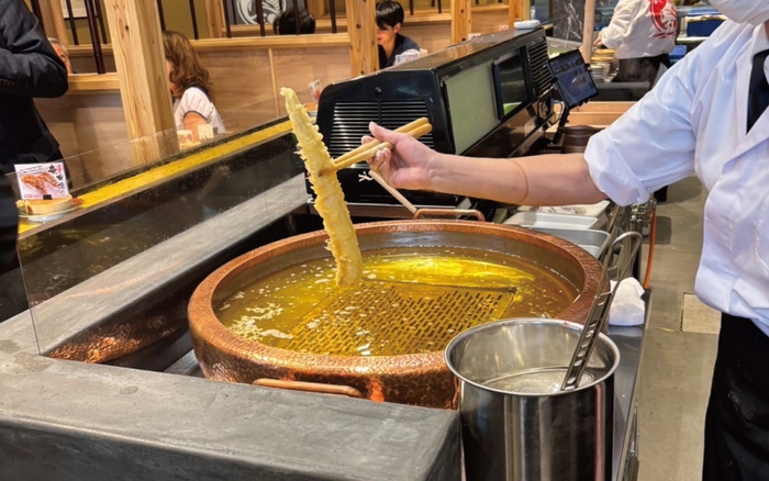 天ぷら揚げ場