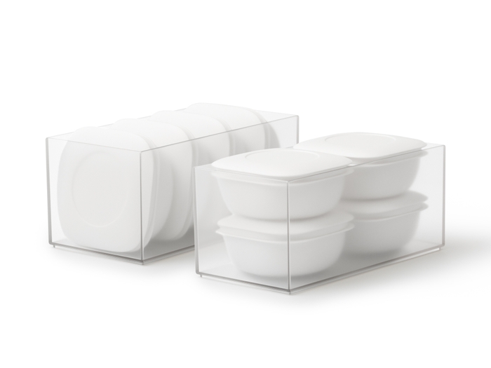 立てても重ねても収納可能