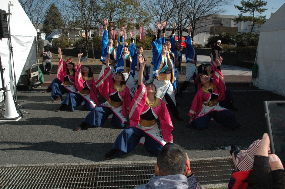 「岡山うらじゃ連 四季」による華麗なうらじゃ踊り