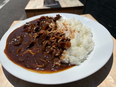 馬すじをたっぷりと使用しました。