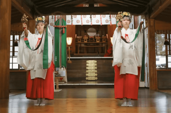 巫女着付け・撮影体験