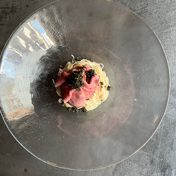 土佐あかうしのローストビーフとキャビアの冷やしそうめん(2)