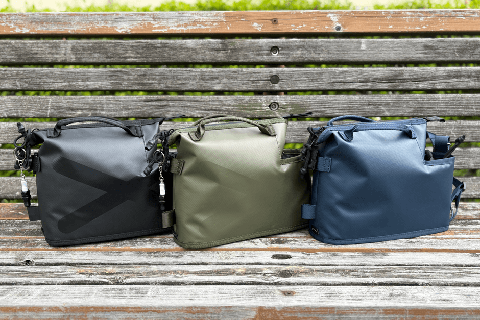 カラーは3色展開