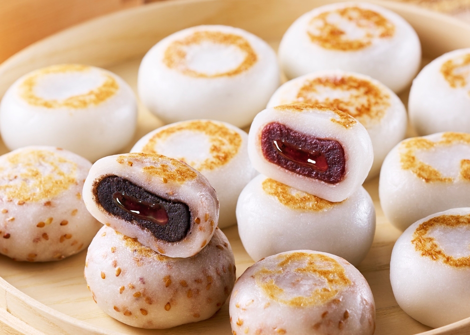 今年収穫したばかりの新米を使用した「初穂餅」