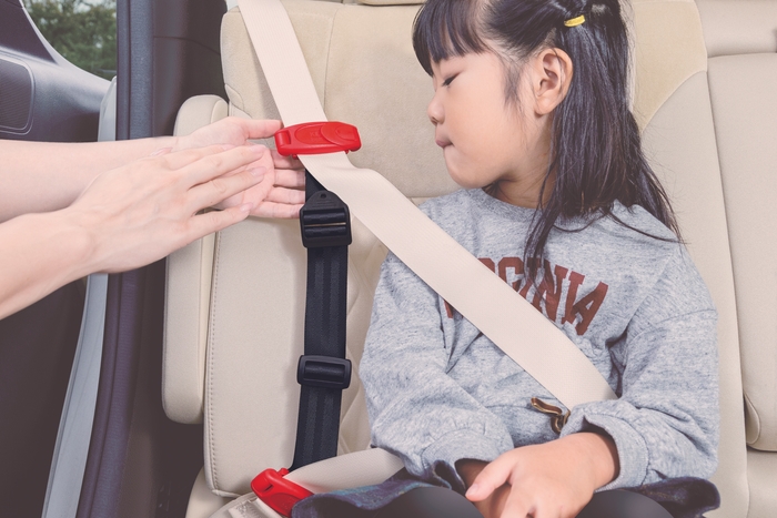 後部座席が広い!子どもが三人乗ることが出来ます