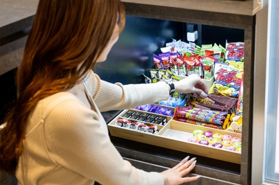 ドリンク1本&駄菓子無料