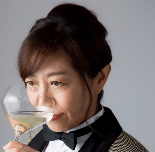 著者：友田 晶子