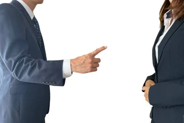 【実際に会社へ連絡された】「会社にばらす」「親に言う」は脅迫？実行された後にできる法的対応を弁護士が解説