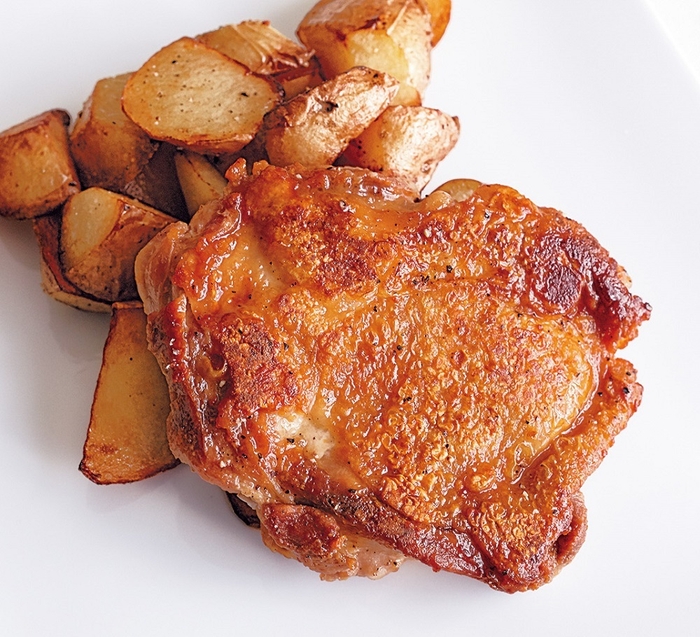 「ル・マンジュ・トゥー」谷 昇さんによる【鶏もも肉のソテー】